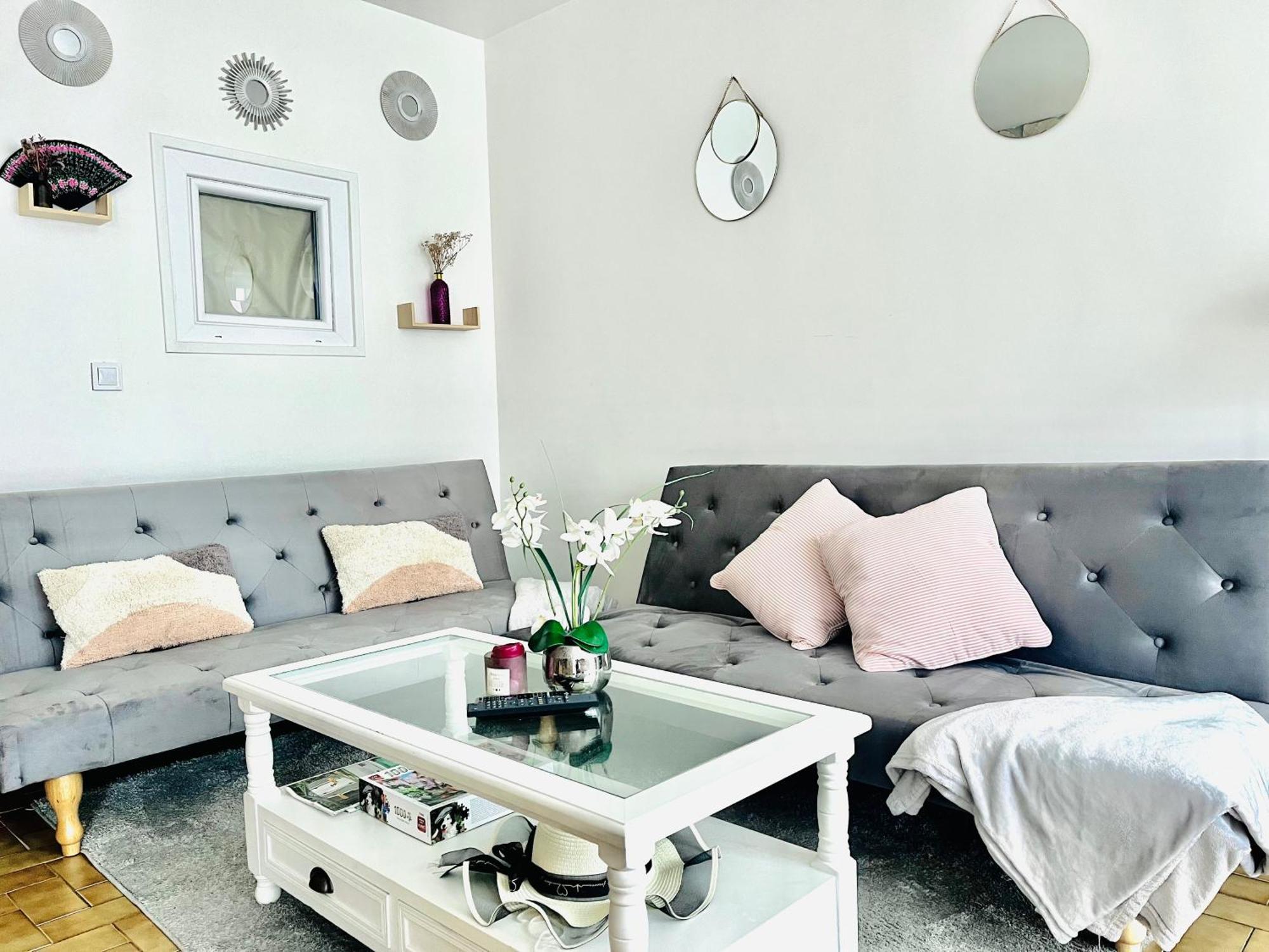 Le Bon Emplacement Apartment Аржантьой Екстериор снимка